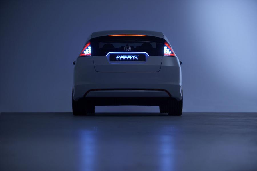  Honda Insight Concept 2008 года  (фото 10 из 97)